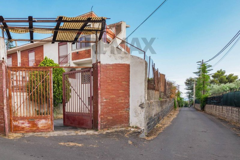 Casa geminada em Tremestieri Etneo