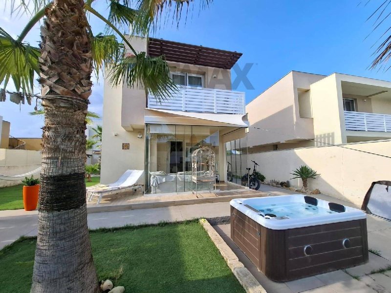 Villa en Noto