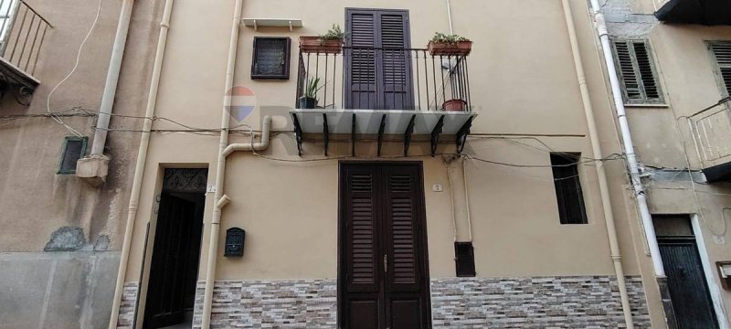 Casa independente em Termini Imerese