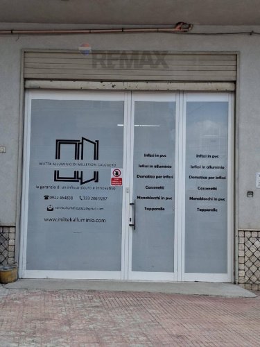 Local commercial à Favara