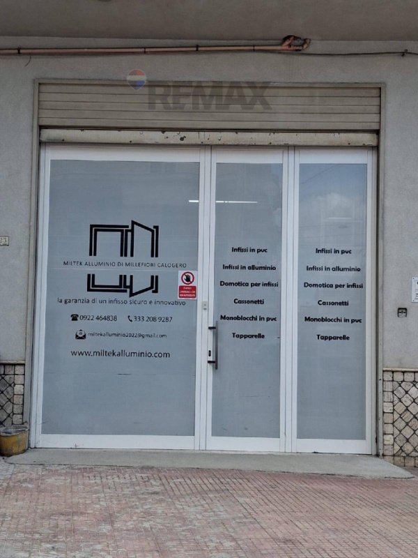 Local commercial à Favara
