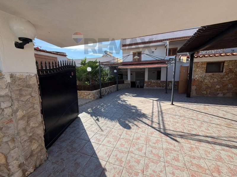 Semi-detached house in Pachino
