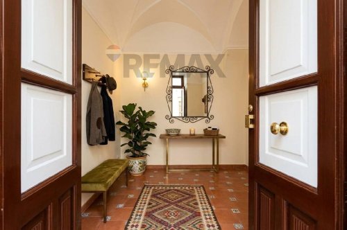 Half-vrijstaande woning in Misterbianco