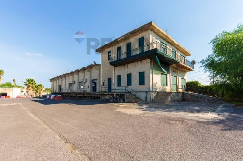 Inmueble comercial en Paternò