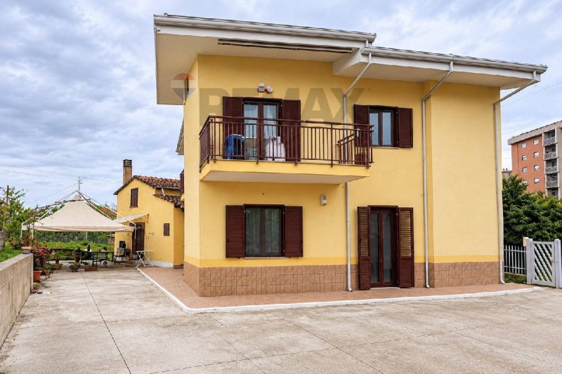 Villa a Rende
