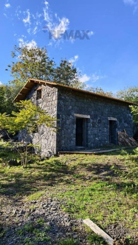 Vrijstaande woning in Acireale