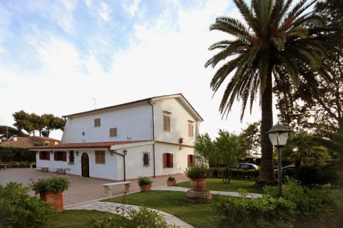 Villa i Ardea