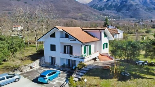 Casa indipendente a San Donato Val di Comino