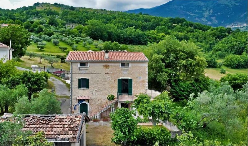 Farmhouse in Alvito