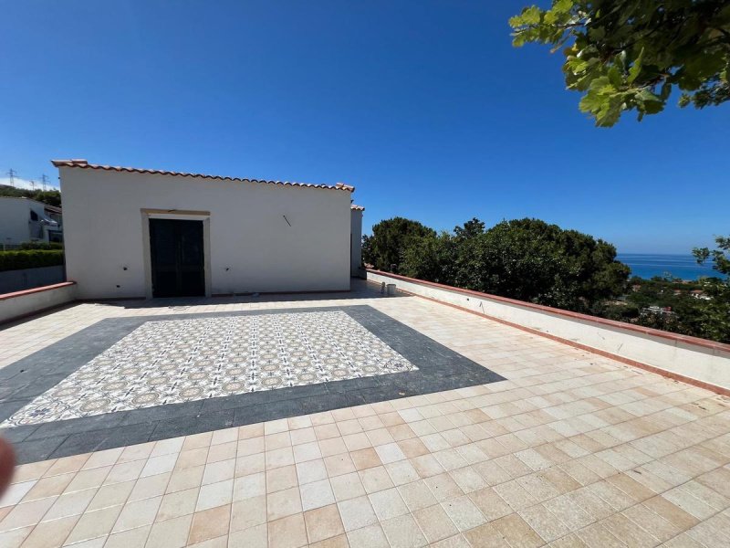 Terraced house in Diamante