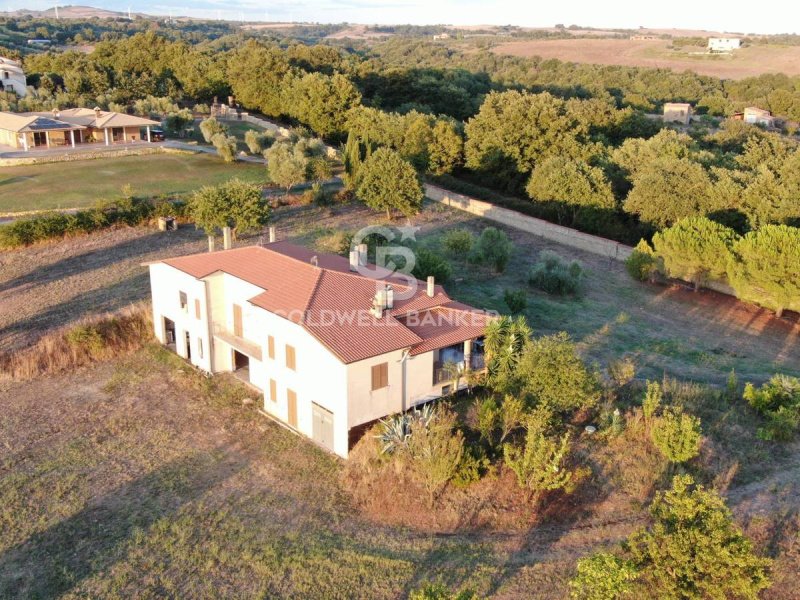 Villa in Canino