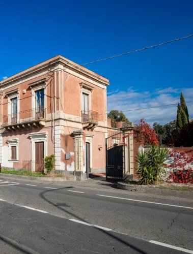 Historisches Haus in Sant'Agata li Battiati