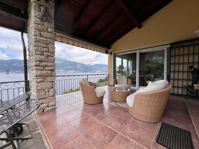 Casa indipendente a Brenzone sul Garda