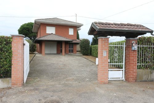 Detached house in Candelo