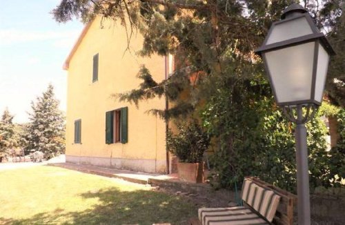 Отдельно стоящий дом в Монтекатини-Валь-ди-Чечина