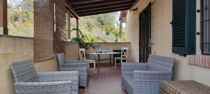 Self-contained apartment in Riparbella