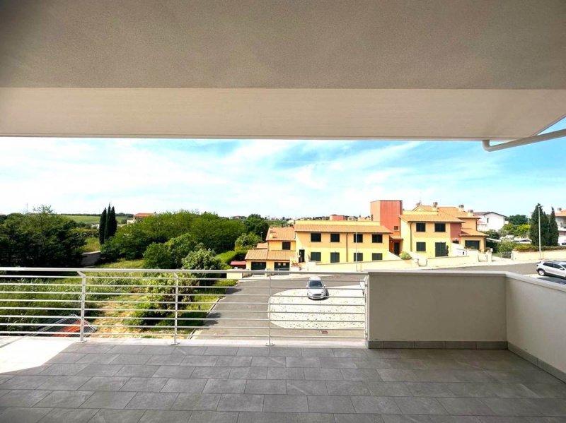 Self-contained apartment in Montescudaio