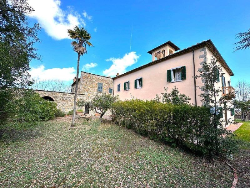 Villa a Montecatini Val di Cecina