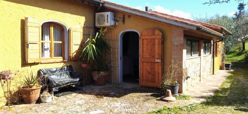 House in Castagneto Carducci