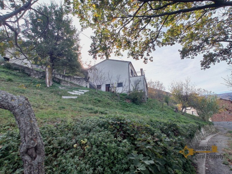 Casa di campagna a Roccaspinalveti