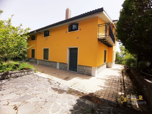 Villa in Castiglione Messer Marino
