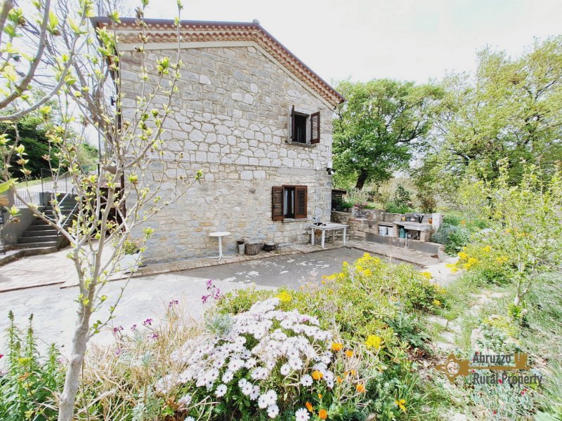 Vrijstaande woning in Celenza sul Trigno