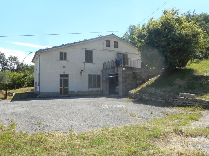 Detached house in Roccaspinalveti