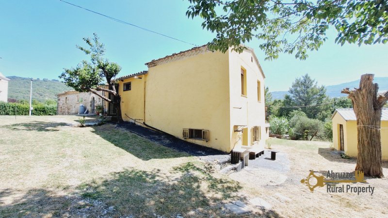 Huis op het platteland in Castelguidone