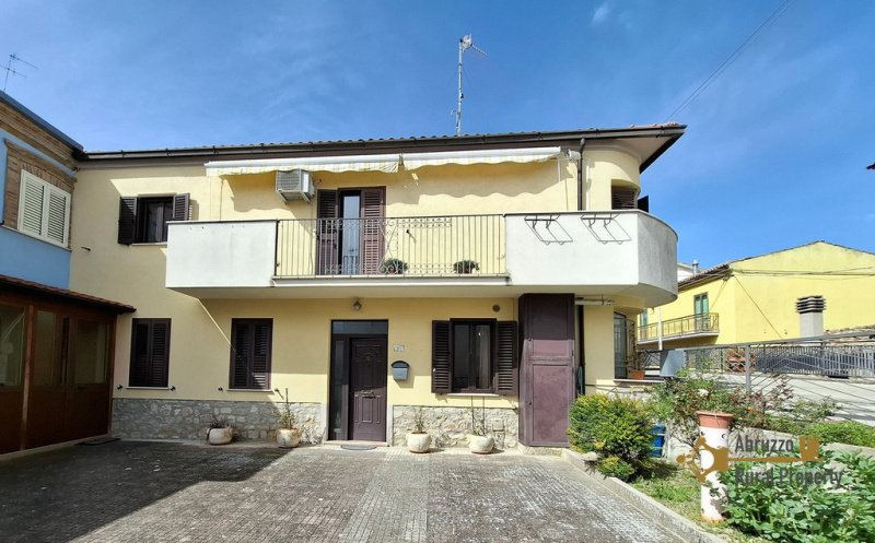 Maison à Guilmi