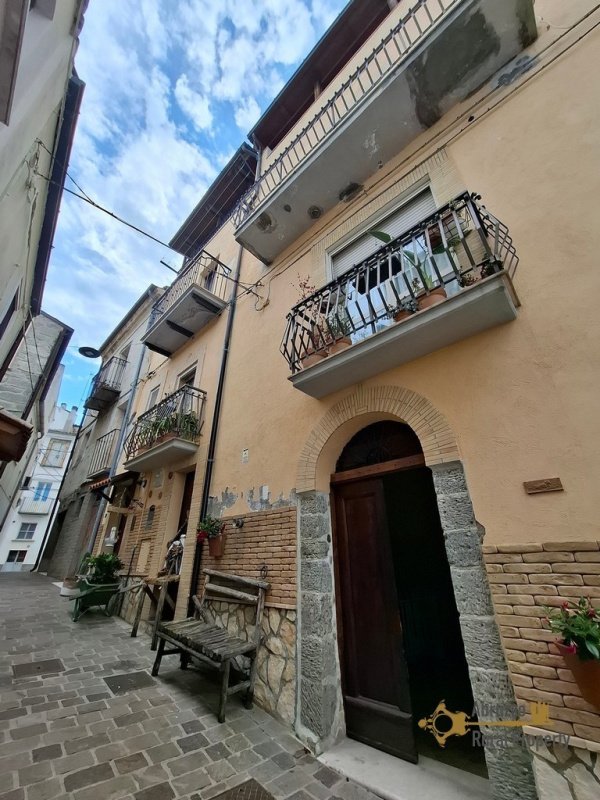Maison à Gissi