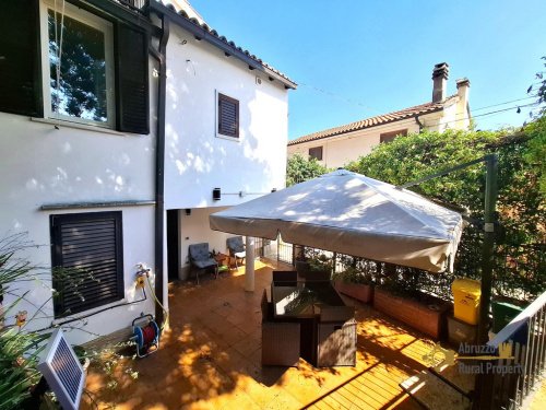 Maison à Roccascalegna