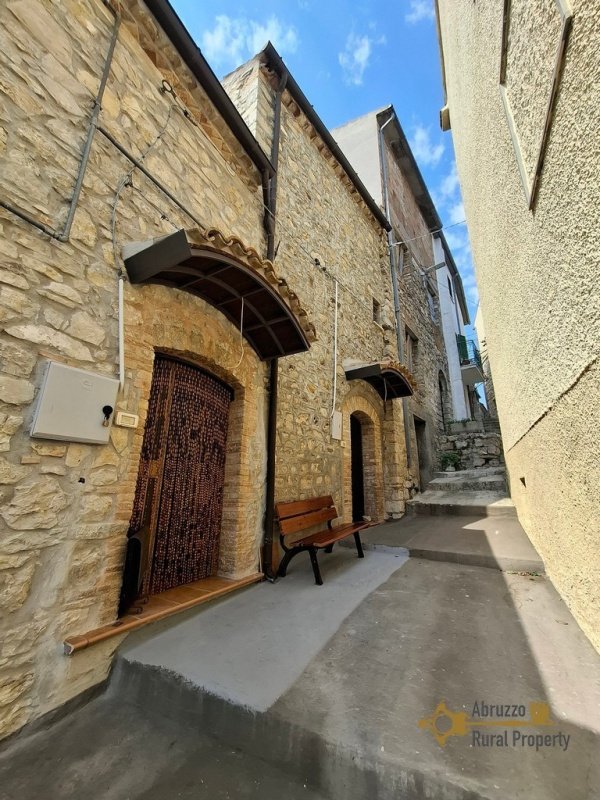 特里尼奥河畔切伦扎房屋