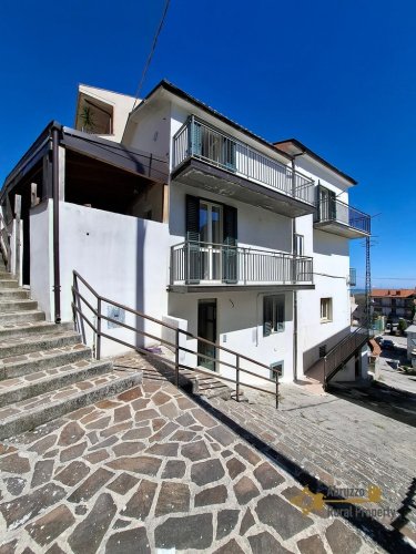 Haus in Tornareccio