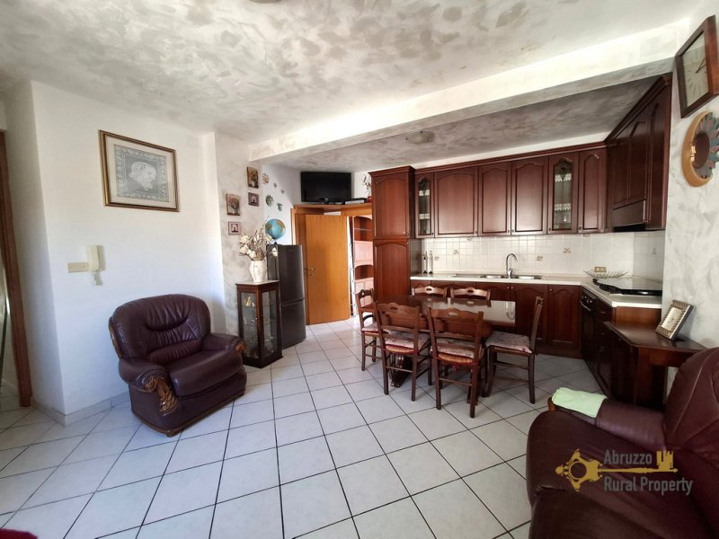 Hus i Celenza sul Trigno