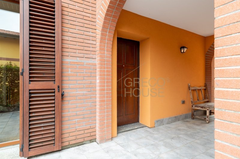 Detached house in Gornate Olona