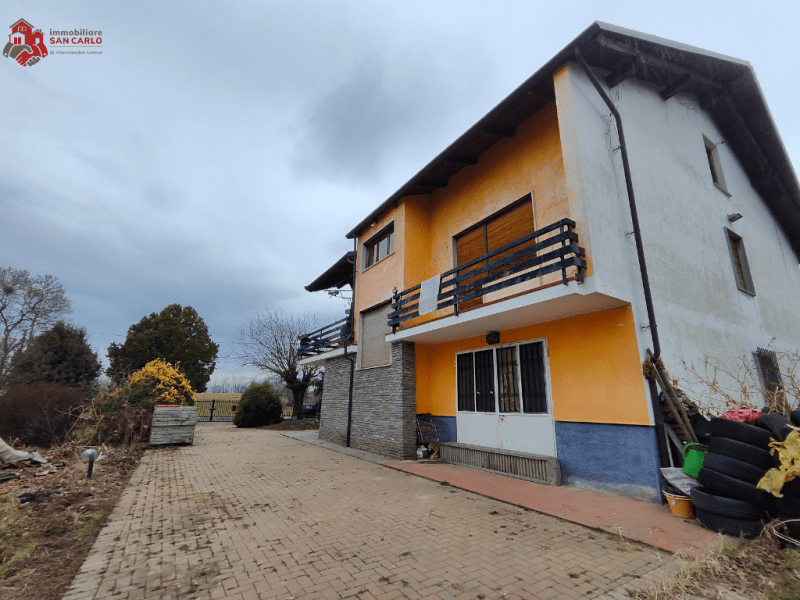 Detached house in San Carlo Canavese