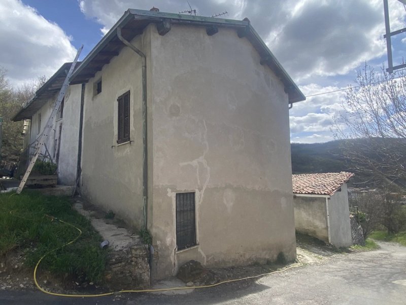 Historiskt hus i Menconico