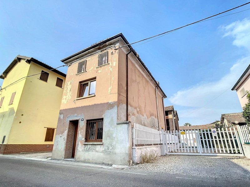 Lucht/land in Bastida Pancarana