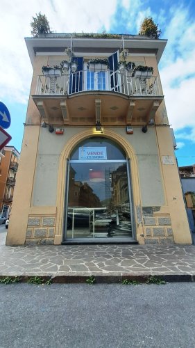 Commercial property in Alassio