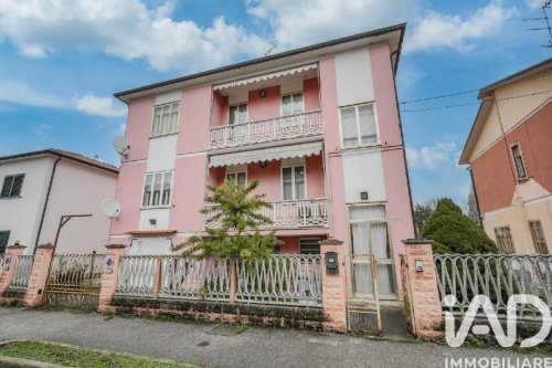 Casa independiente en Tresignana