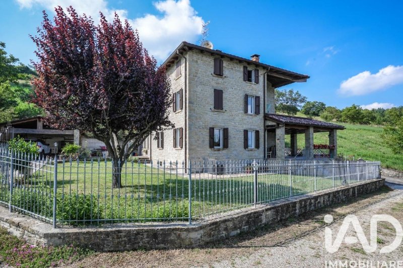 Villa in Tizzano Val Parma