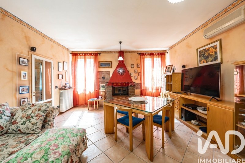 Casa geminada em Argenta