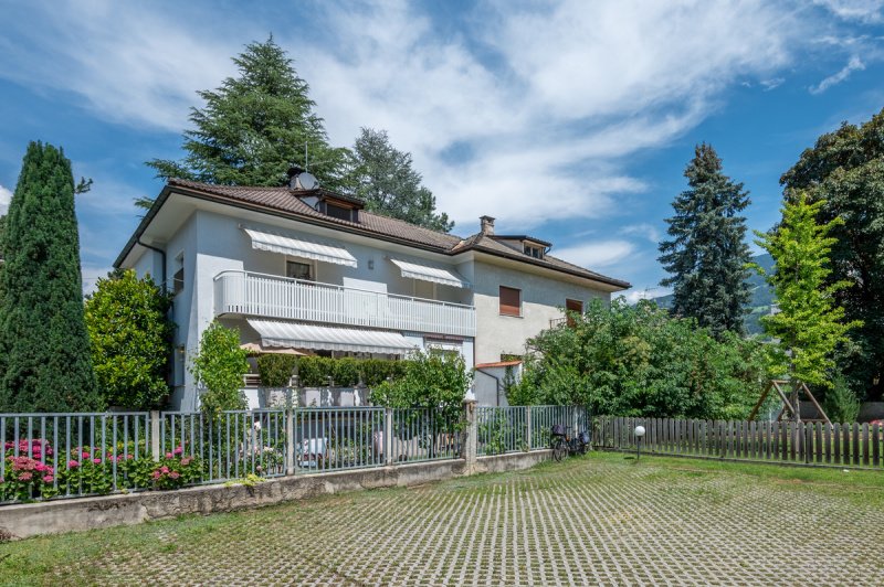 Half-vrijstaande woning in Brixen