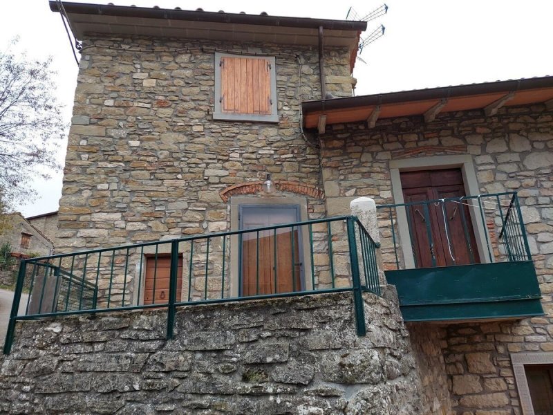 Klein huisje op het platteland in Pratovecchio Stia