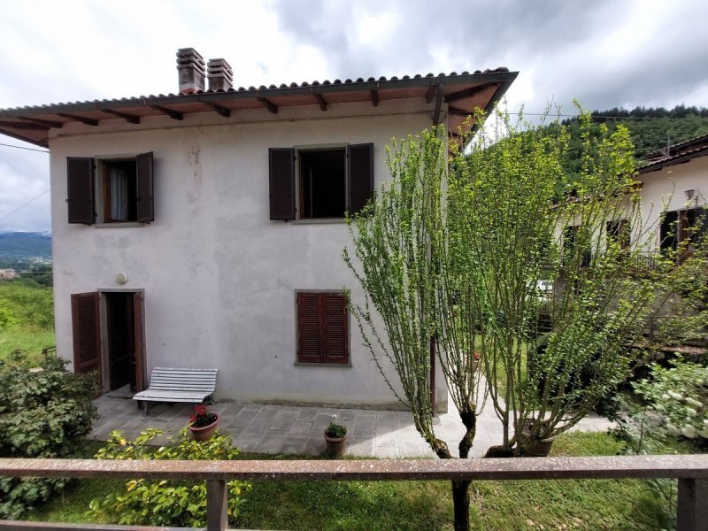 Semi-detached house in Castel San Niccolò