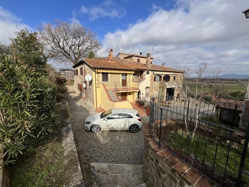 Terraced house in Monte San Savino
