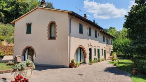 Klein huisje op het platteland in Montopoli in Val d'Arno