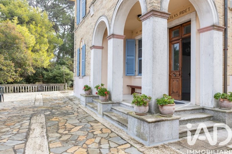 Вилла в Озимо