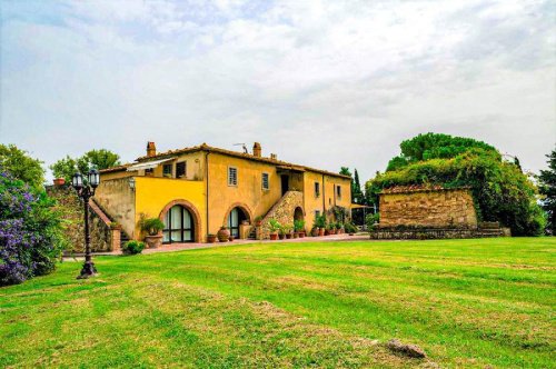 Klein huisje op het platteland in Orciano Pisano
