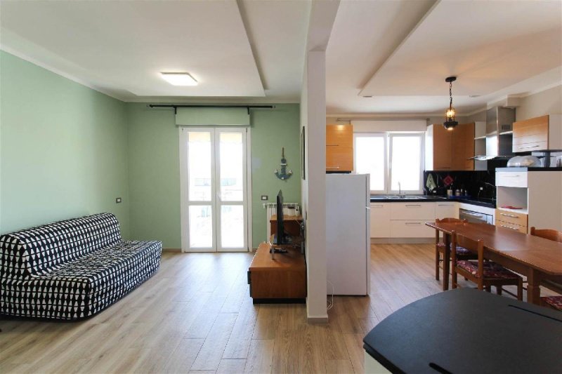 Apartamento em Cecina